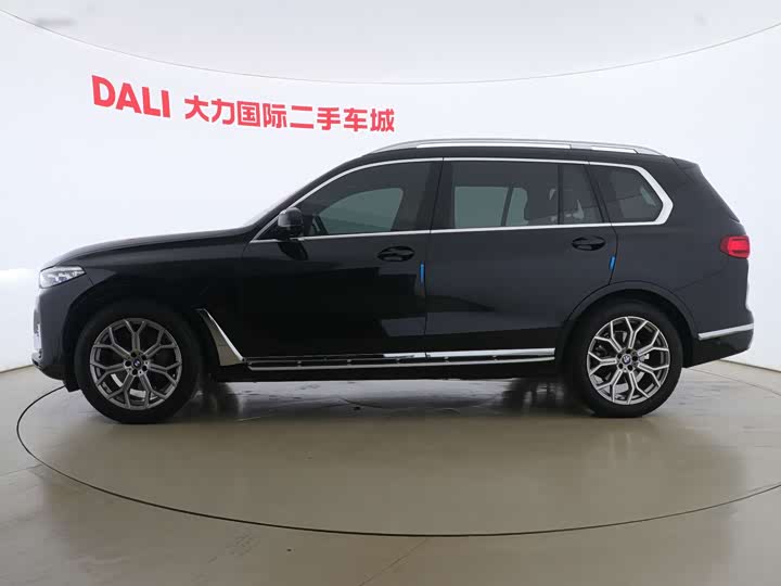Фото 4 - BMW X7