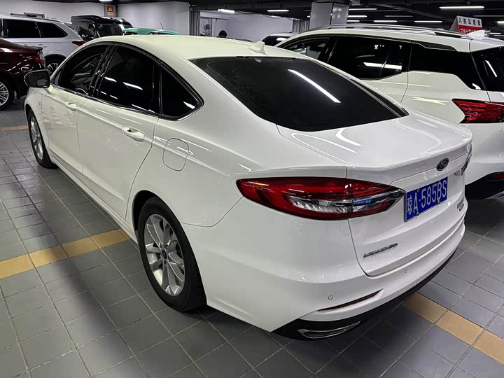Фото 7 - Ford Mondeo