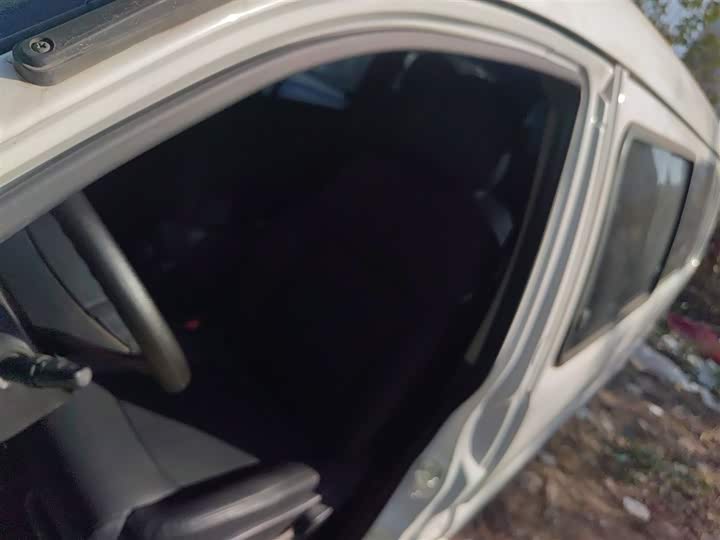 Фото 15 - Dongfeng Forthing Lingzhi M5 EV