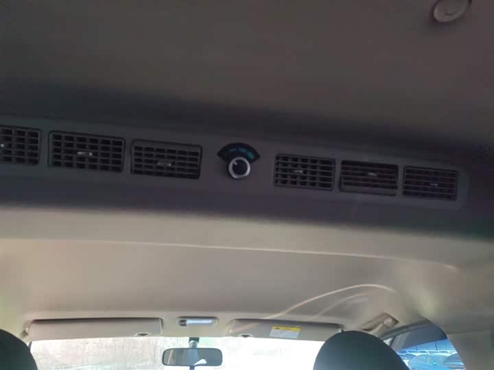 Фото 18 - Dongfeng Forthing Lingzhi M5 EV