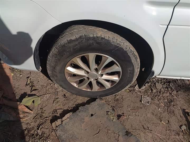 Фото 23 - Dongfeng Forthing Lingzhi M5 EV