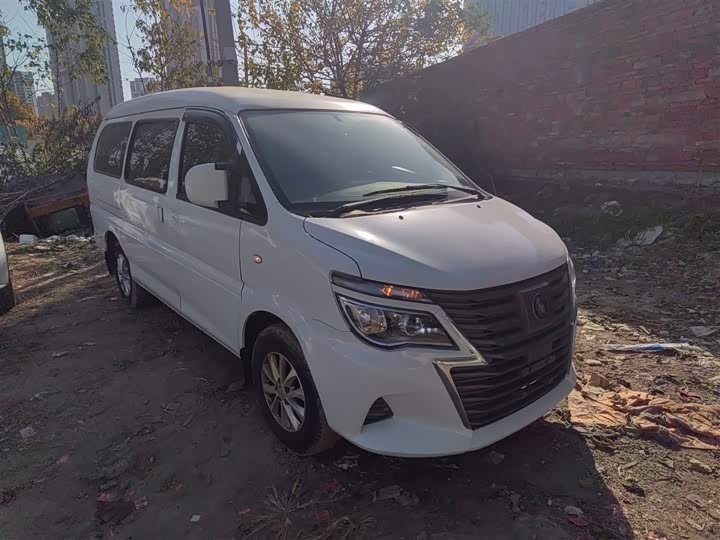 Фото 4 - Dongfeng Forthing Lingzhi M5 EV