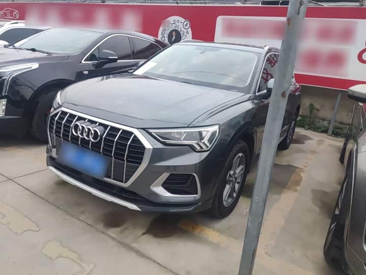 Фото 1 - Audi Q3