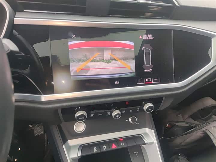 Фото 13 - Audi Q3