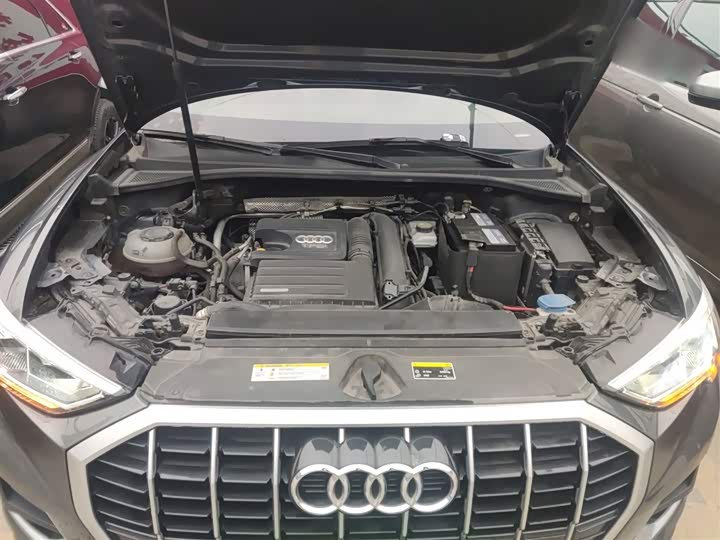 Фото 20 - Audi Q3