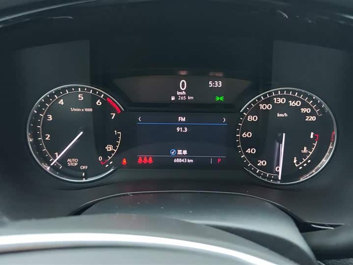 Фото 14 - Cadillac XT5