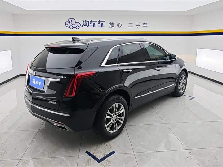 Фото 3 - Cadillac XT5
