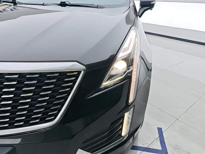 Фото 5 - Cadillac XT5