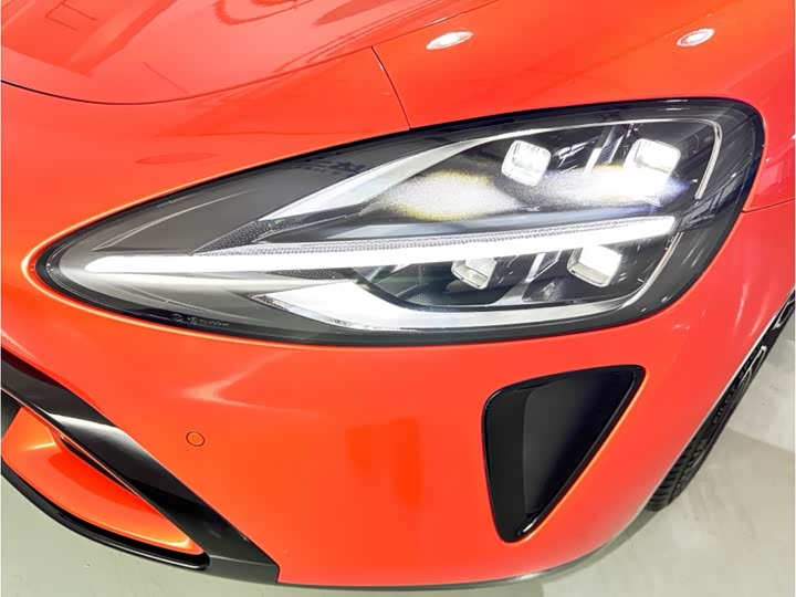 Фото 15 - Xiaomi SU7