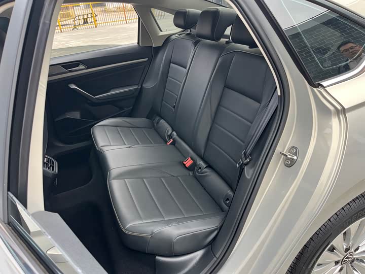 Фото 13 - Volkswagen Lavida