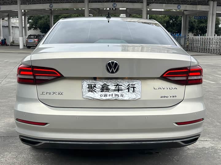 Фото 4 - Volkswagen Lavida