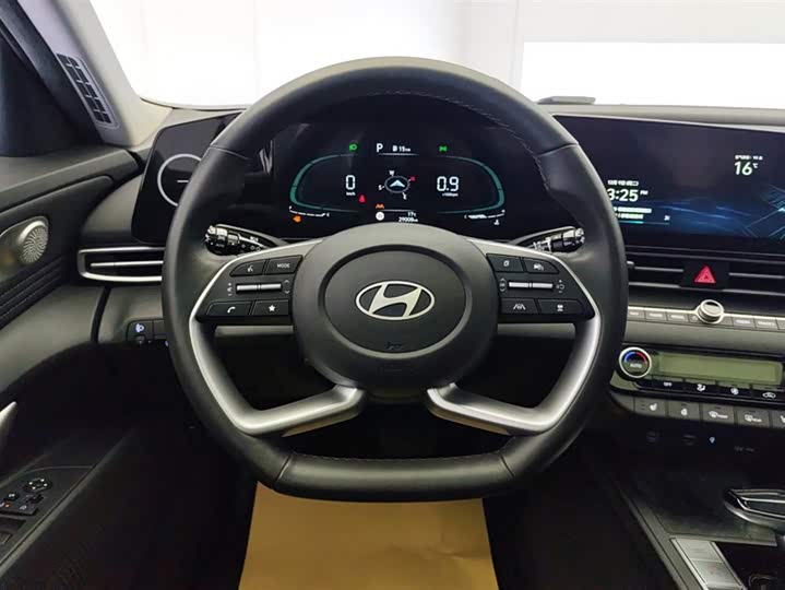 Фото 15 - Hyundai Elantra N line