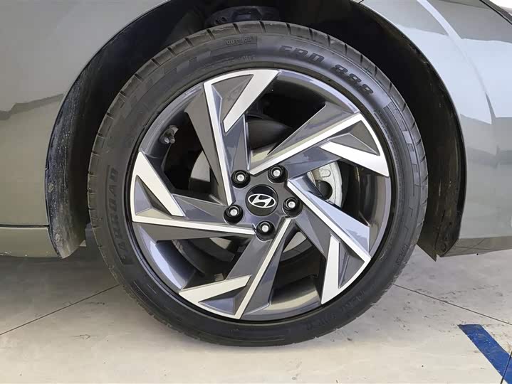 Фото 6 - Hyundai Elantra N line