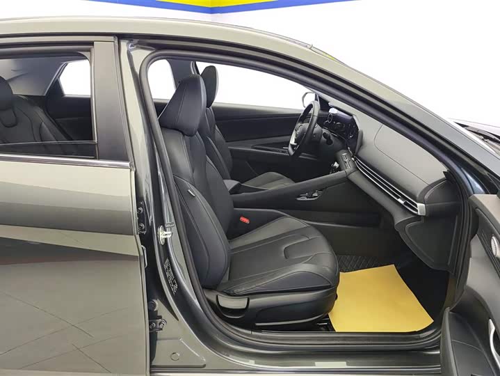 Фото 8 - Hyundai Elantra N line