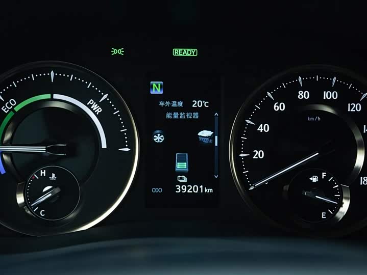 Фото 8 - Toyota Alphard