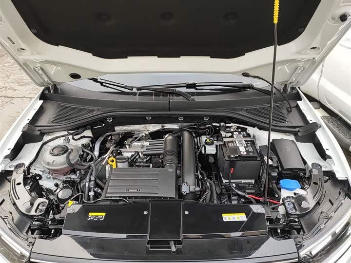 Фото 20 - Volkswagen T-Roc