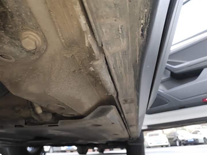 Фото 22 - Volkswagen T-Roc