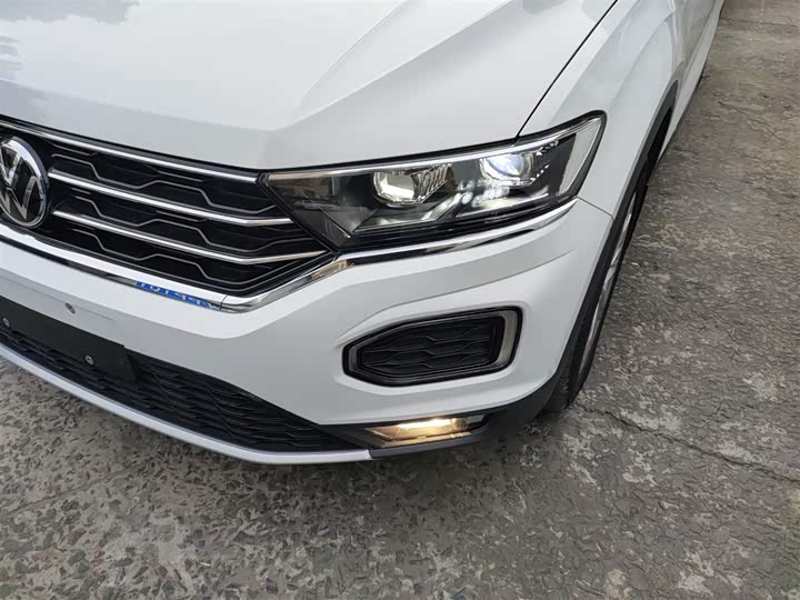 Фото 24 - Volkswagen T-Roc