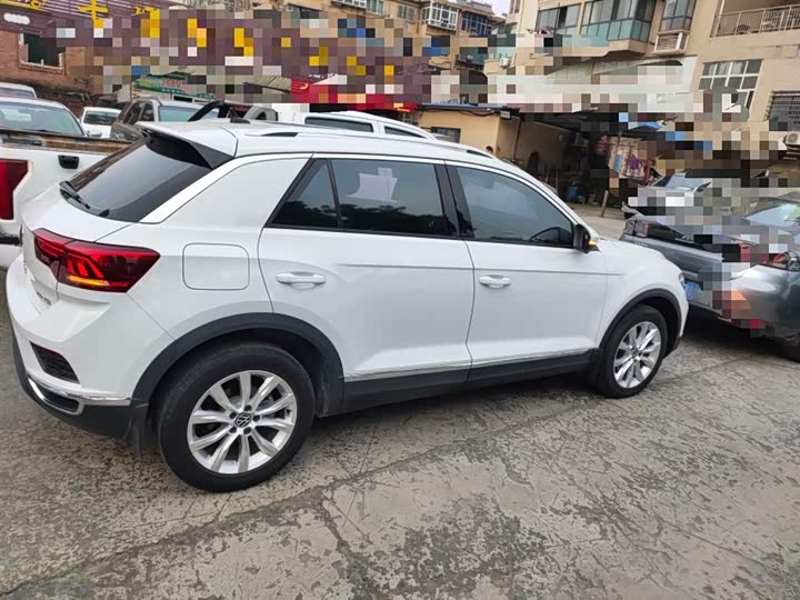 Фото 5 - Volkswagen T-Roc