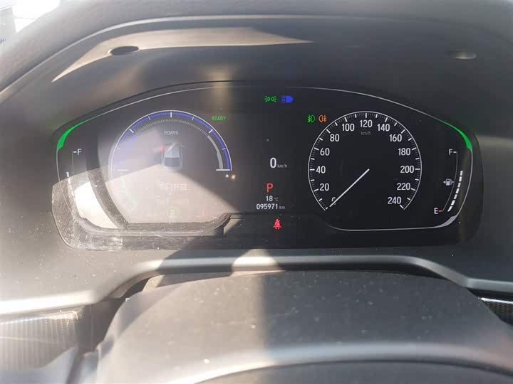 Фото 12 - Honda Accord