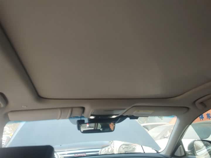 Фото 18 - Honda Accord