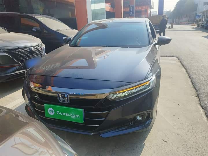 Фото 3 - Honda Accord