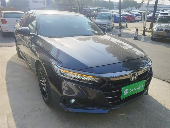 Фото 4 - Honda Accord