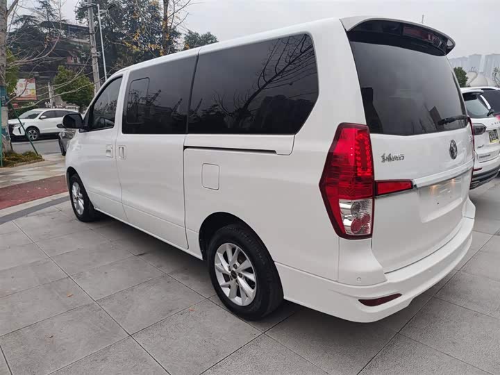Фото 5 - Dongfeng Forthing Lingzhi Plus