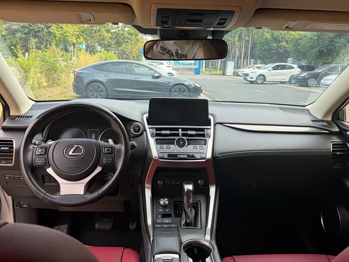 Фото 5 - Lexus NX