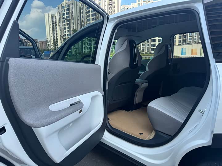 Фото 13 - BAIC Arcfox Kaola S