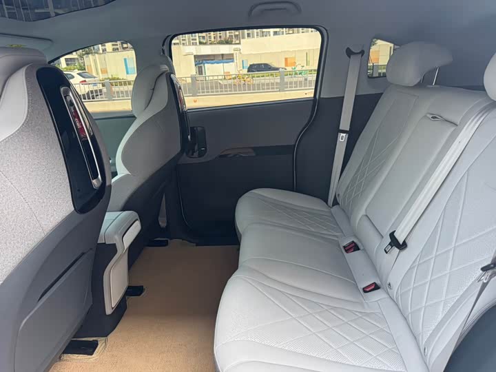 Фото 14 - BAIC Arcfox Kaola S