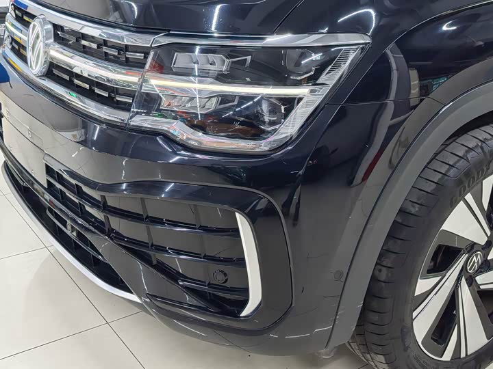 Фото 10 - Volkswagen Teramont X