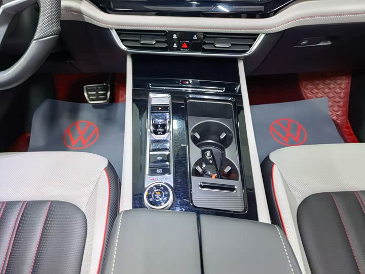 Фото 21 - Volkswagen Teramont X