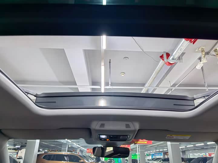 Фото 29 - Volkswagen Teramont X