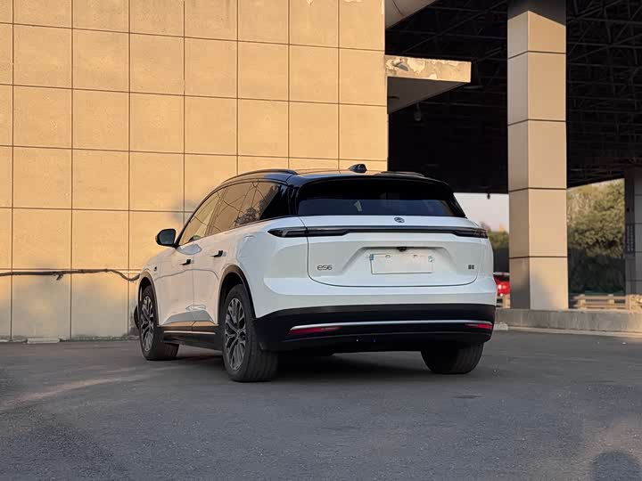 Фото 4 - Nio ES6