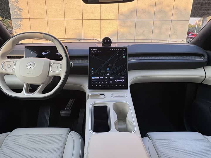 Фото 6 - Nio ES6