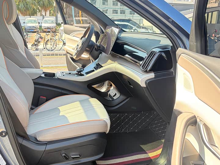 Фото 11 - BYD Song Pro Hybrid