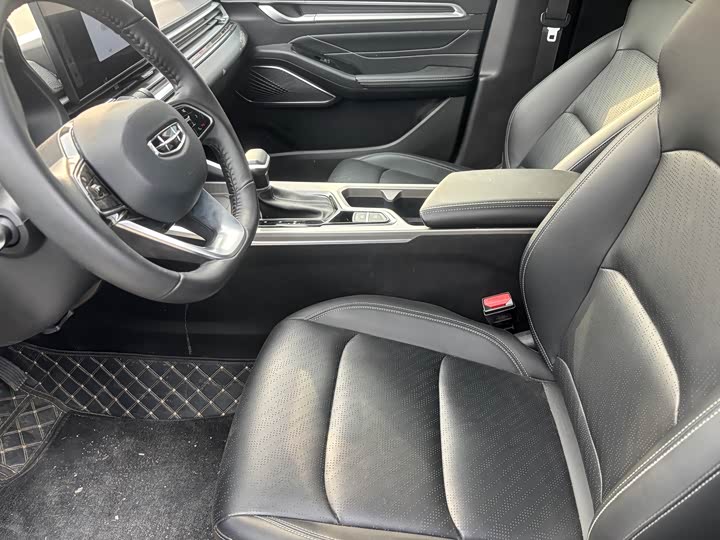 Фото 5 - Geely Emgrand