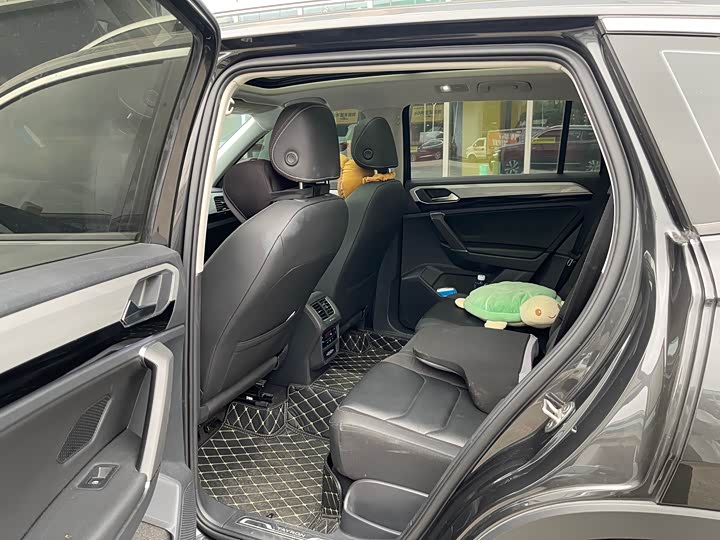 Фото 4 - Volkswagen Tayron