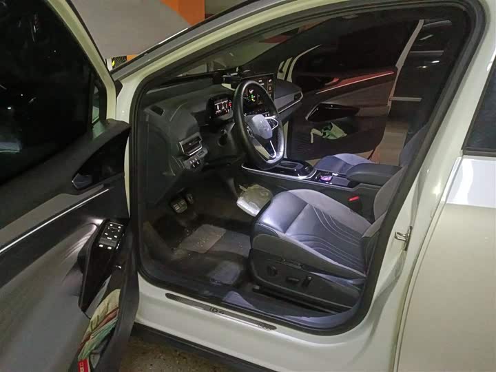 Фото 14 - Volkswagen ID.4 Crozz