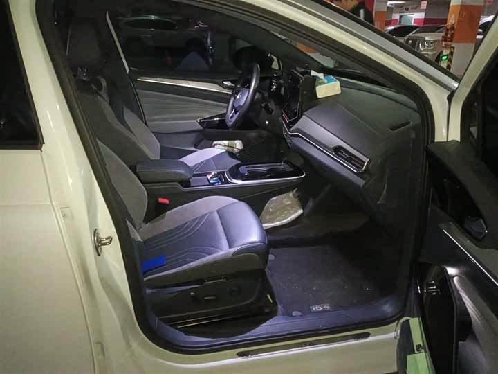 Фото 20 - Volkswagen ID.4 Crozz