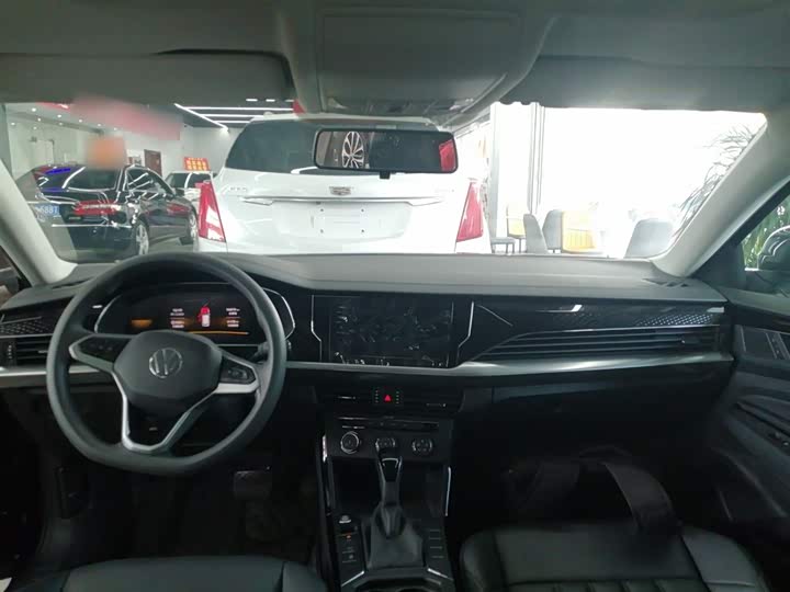 Фото 10 - Volkswagen Passat