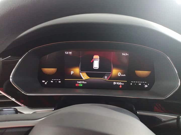 Фото 12 - Volkswagen Passat