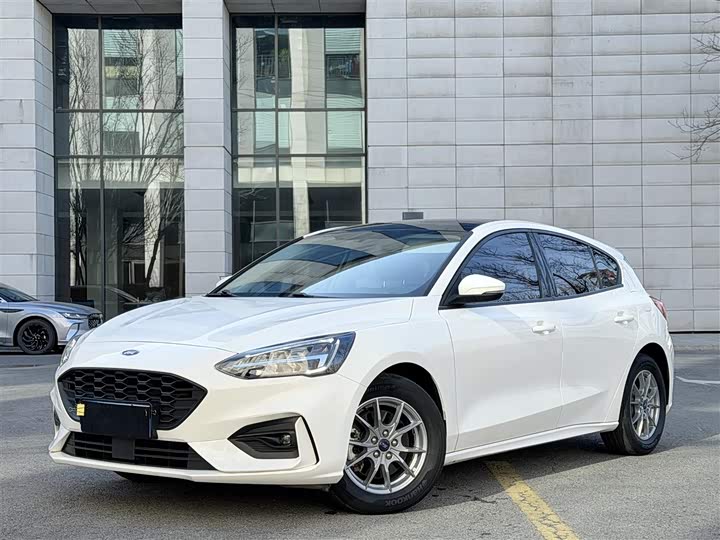 Фото 1 - Ford Focus