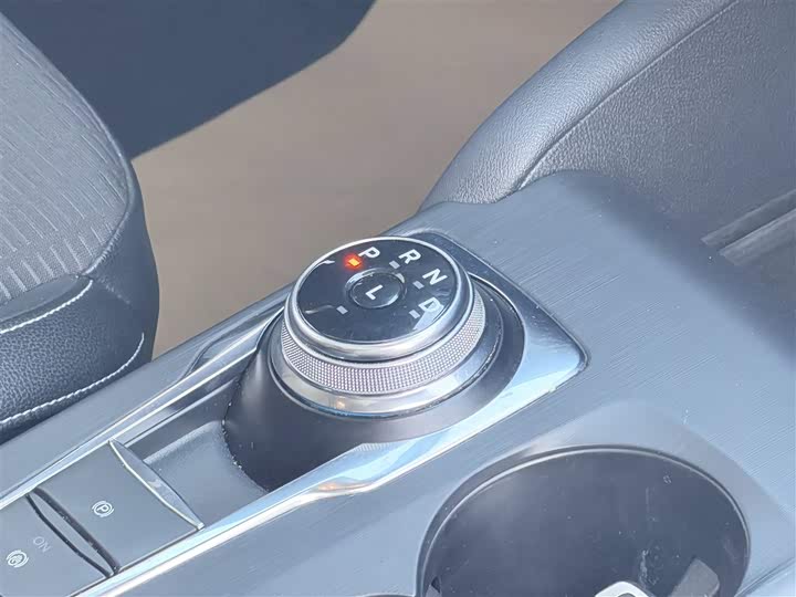 Фото 24 - Ford Focus