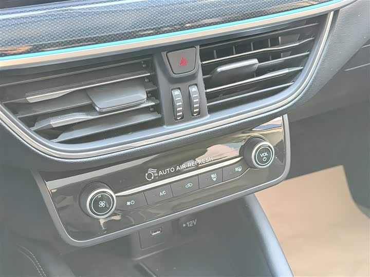 Фото 26 - Ford Focus