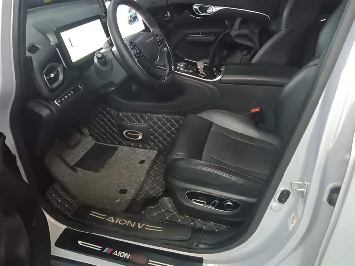Фото 15 - GAC Aion V