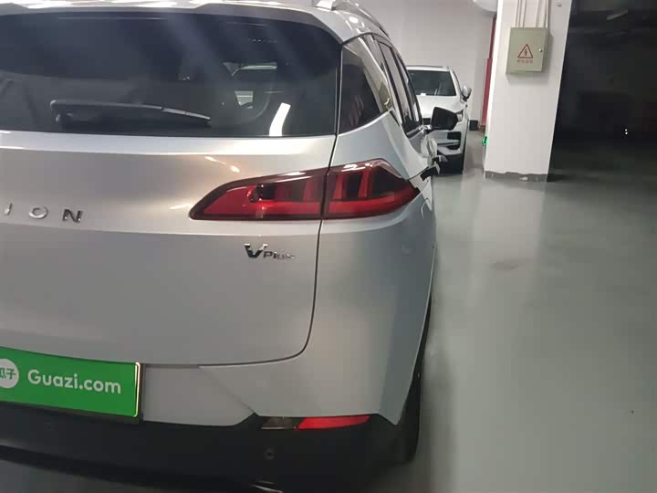 Фото 8 - GAC Aion V