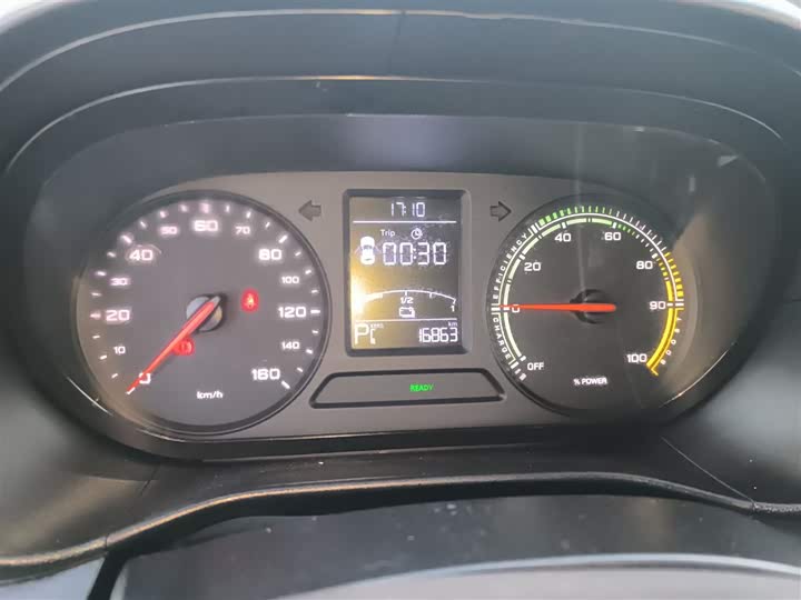 Фото 12 - Roewe Clever