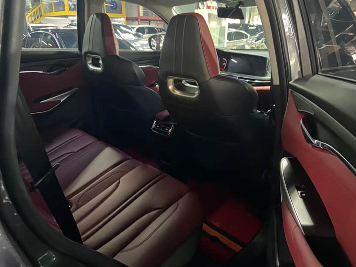 Фото 10 - Changan CS75 Plus